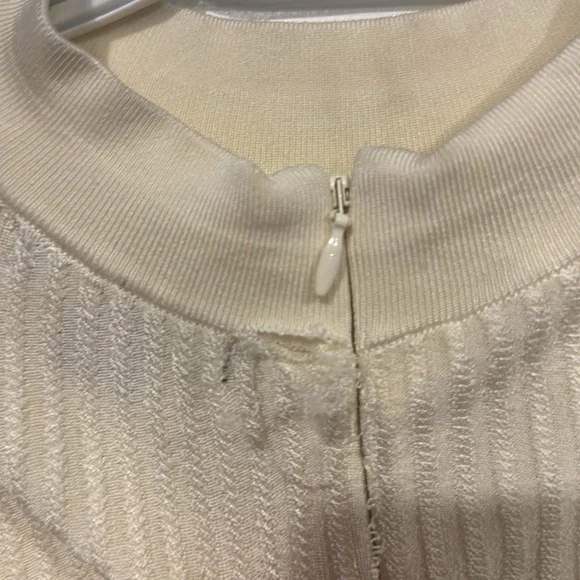 Marciano By Guess Sweater Dress
NWT
Size Small
Warm White Colour - Picture 5 of 5